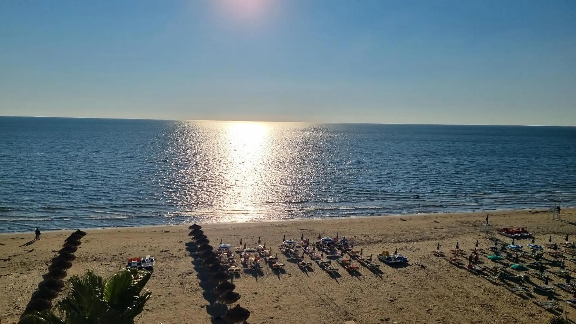 Durres Holiday Apartment - 085